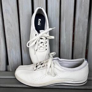 Classic Navy and White Keds Leather Lace-Up Sneakers